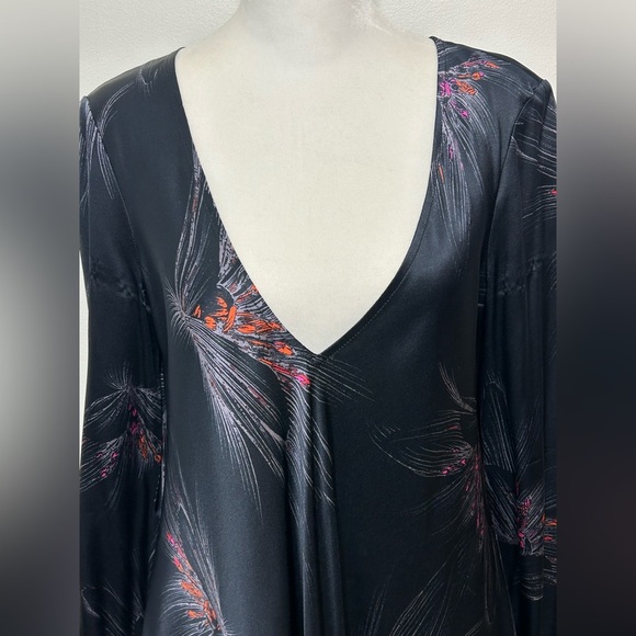 Amanda Uprichard 100% Silk Long Sleeve Deep V Neck Exotic Floral Mini Dress - Picture 2 of 14